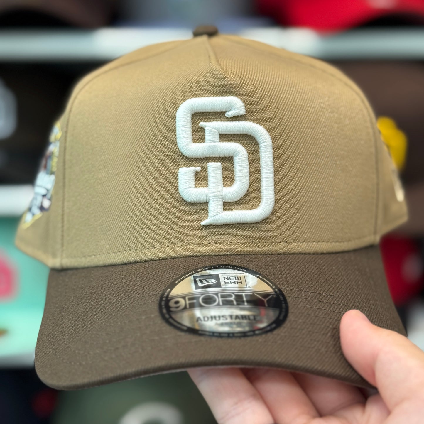 New Era San Diego Padres '40th Anniversary' A-Frame Tan/Brown 9FORTY Snapback | Glow in the Dark
