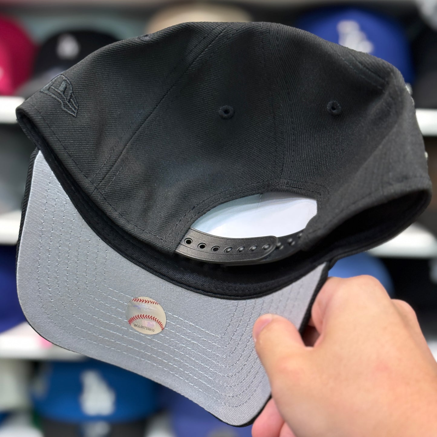 New Era Los Angeles Dodgers '40th Anniversary' A-Frame Black/Red Chrome 9FORTY Snapback | Glow in the Dark