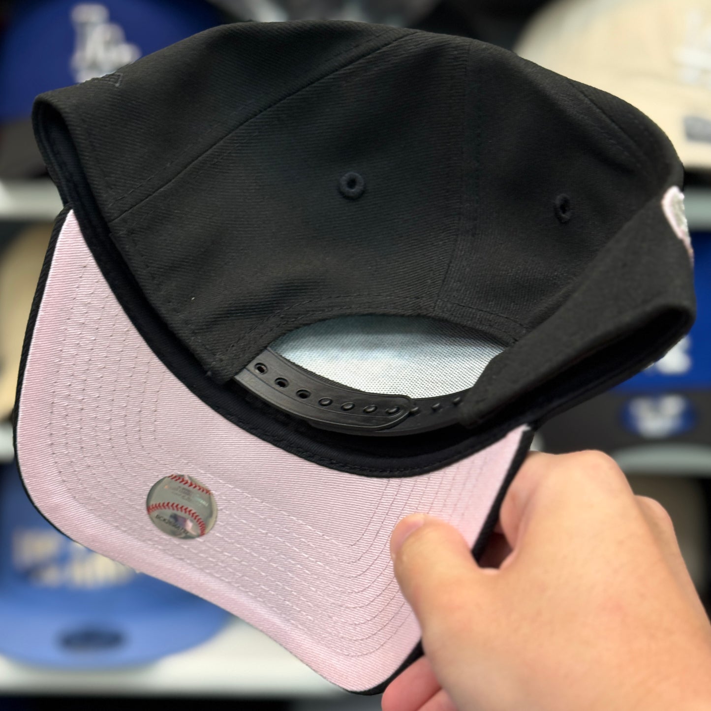 New Era Los Angeles Dodgers '50th Anniversary' A-Frame Black/Pink Chrome 9FORTY Snapback | Glow in the Dark