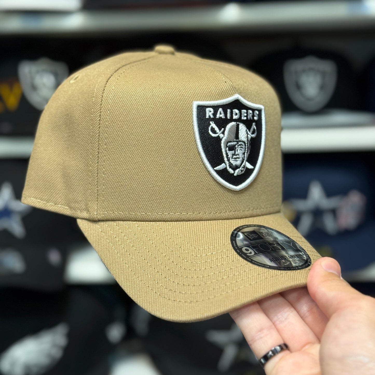 New Era Las Vegas Raiders A-Frame 9FORTY Snapback Beige