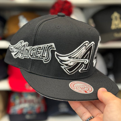 Los Angeles Angels 'Logo Wrap 40th Anniversary' Black/White Mitchell & Ness Snapback