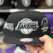 Los Angeles Lakers 'Logo Wrap 60th Anniversary' Black/White Mitchell & Ness Snapback - Product Image