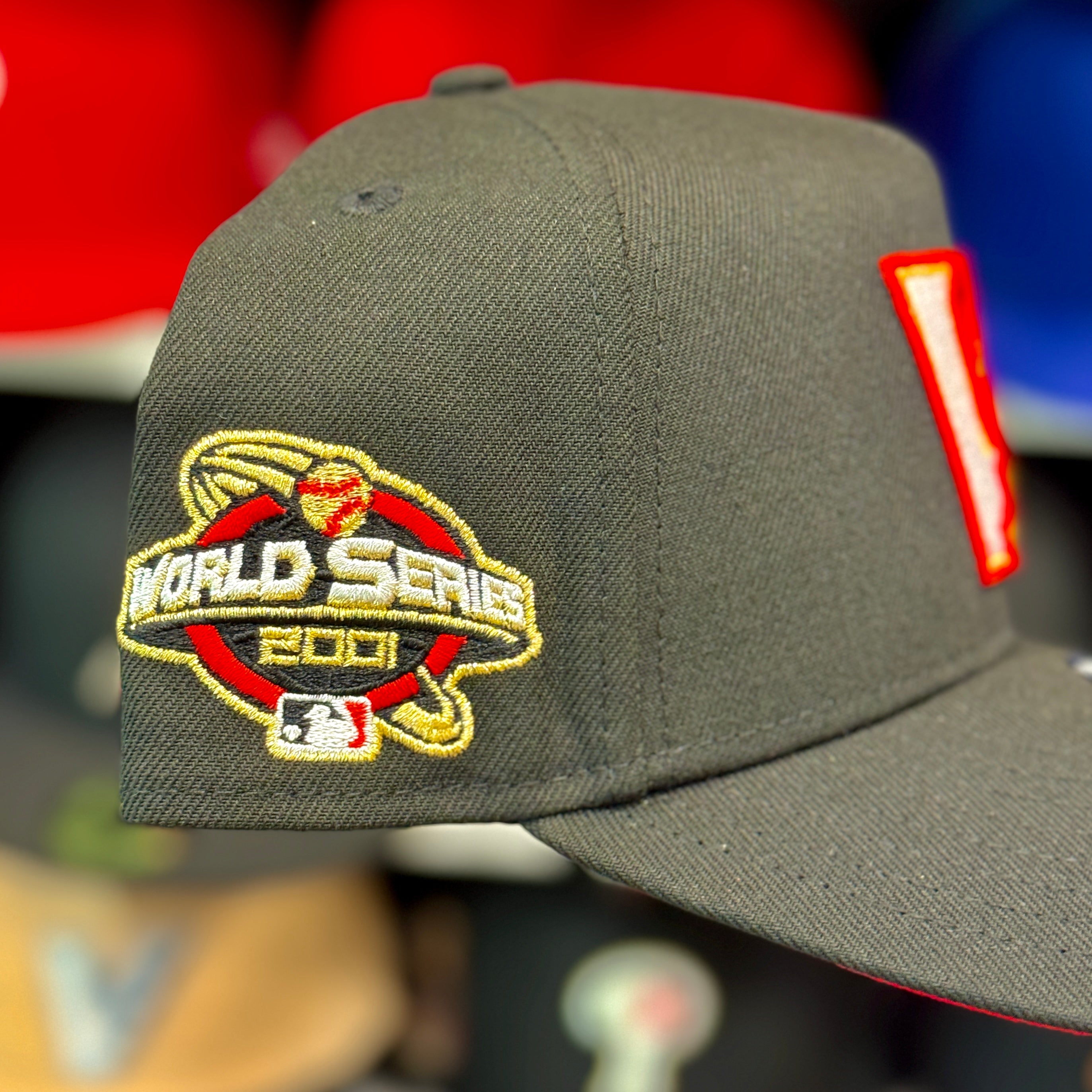 New Era Arizona Diamondbacks Upside Down Logo '2001 World Series' A-Frame Black 9FORTY Snapback | Red Under Brim - Product Image