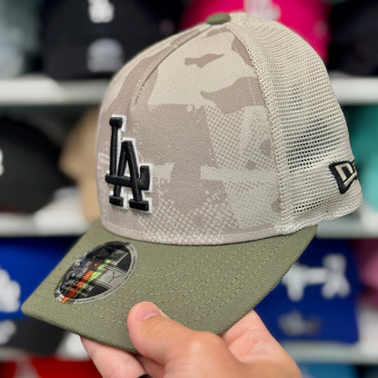 New Era Dodgers Patriot 9FORTY Trucker Snapback White Camouflage