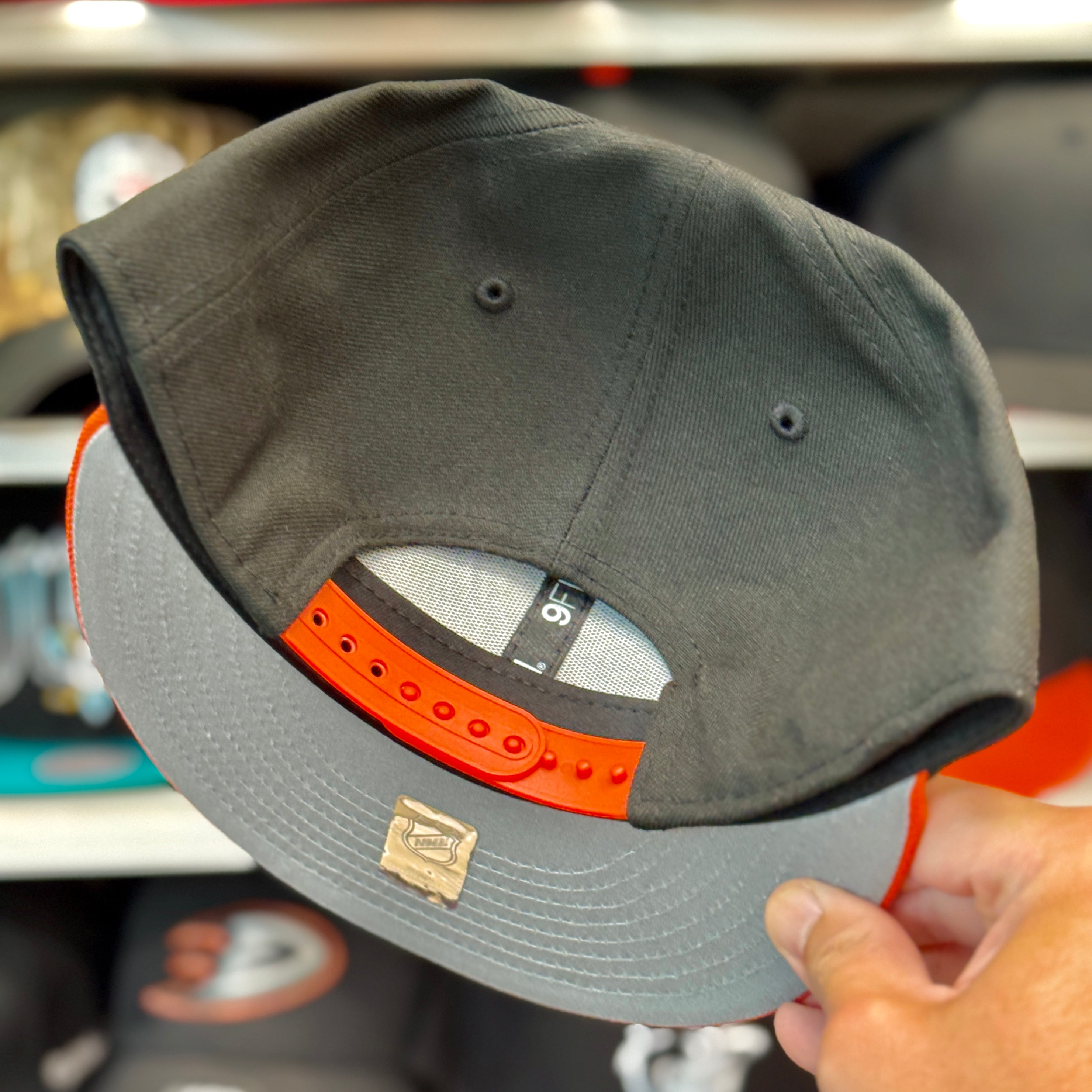 New Era Anaheim Ducks Black/Orange 9FIFTY Snapback - Product Image