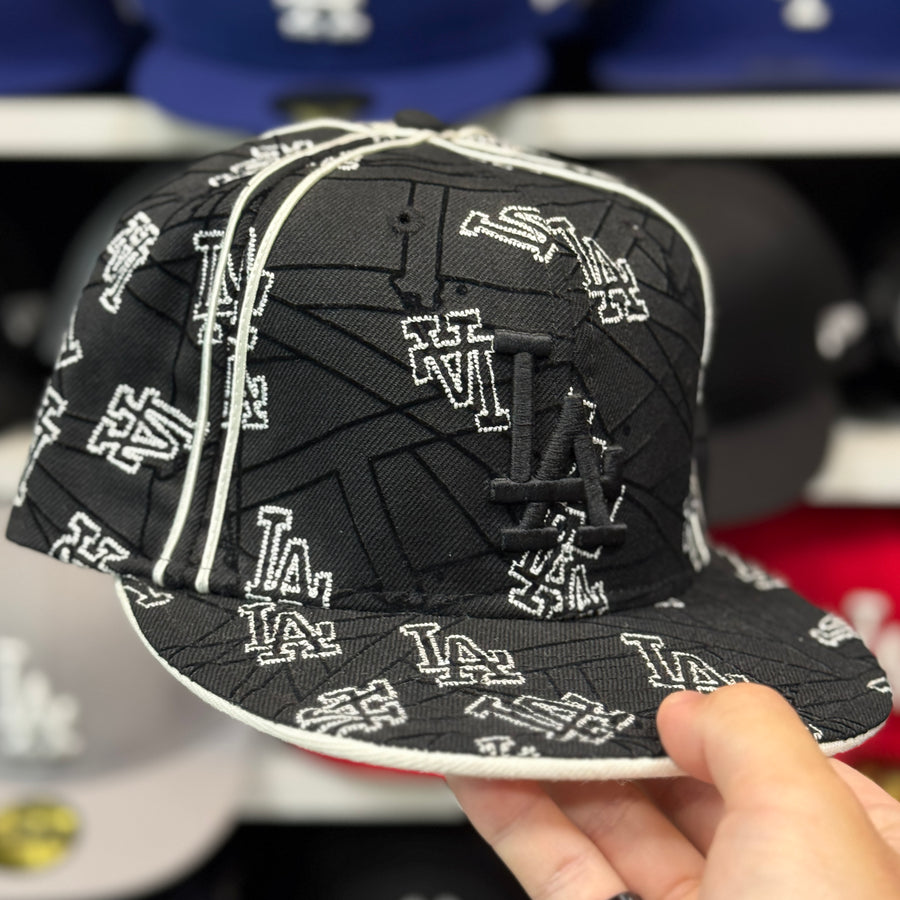 New Era Los Angeles Dodgers 'White Scatter' Black 59FIFTY Fitted Hat - Product Image