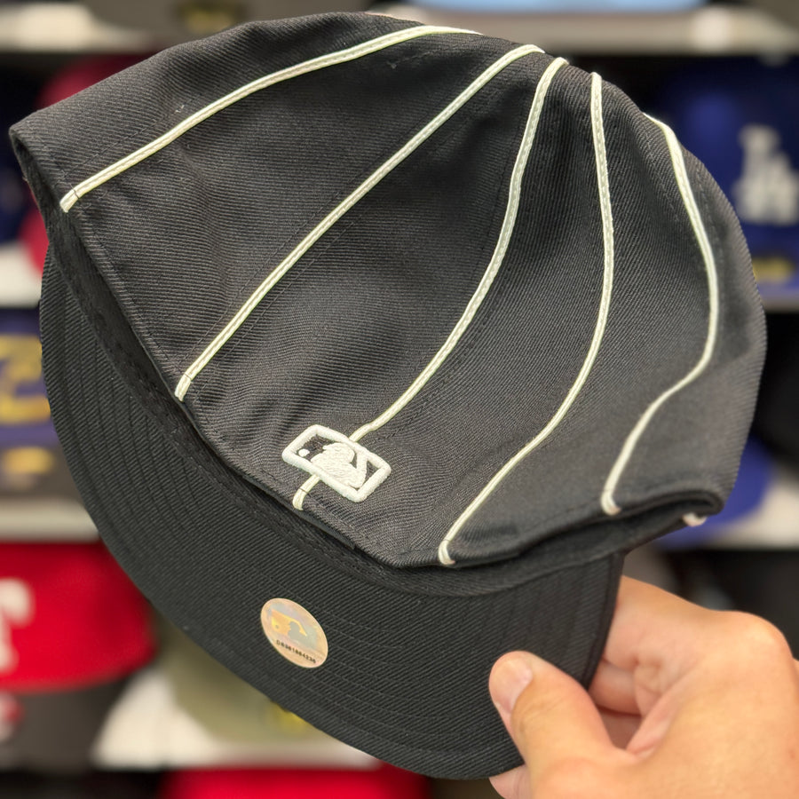 New Era Los Angeles Dodgers 'Pinstripe' Black 59FIFTY Fitted Hat - Product Image