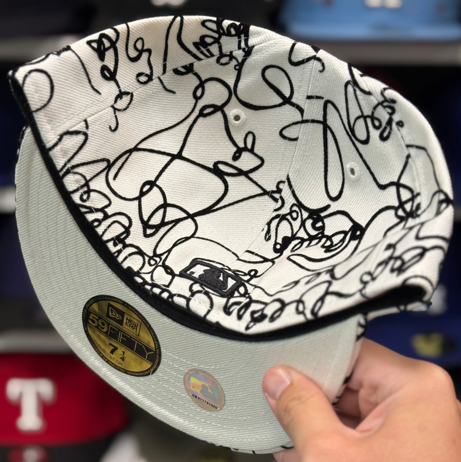 New Era Los Angeles Dodgers 'Doodle Scribble' White 59FIFTY Fitted Hat - Product Image