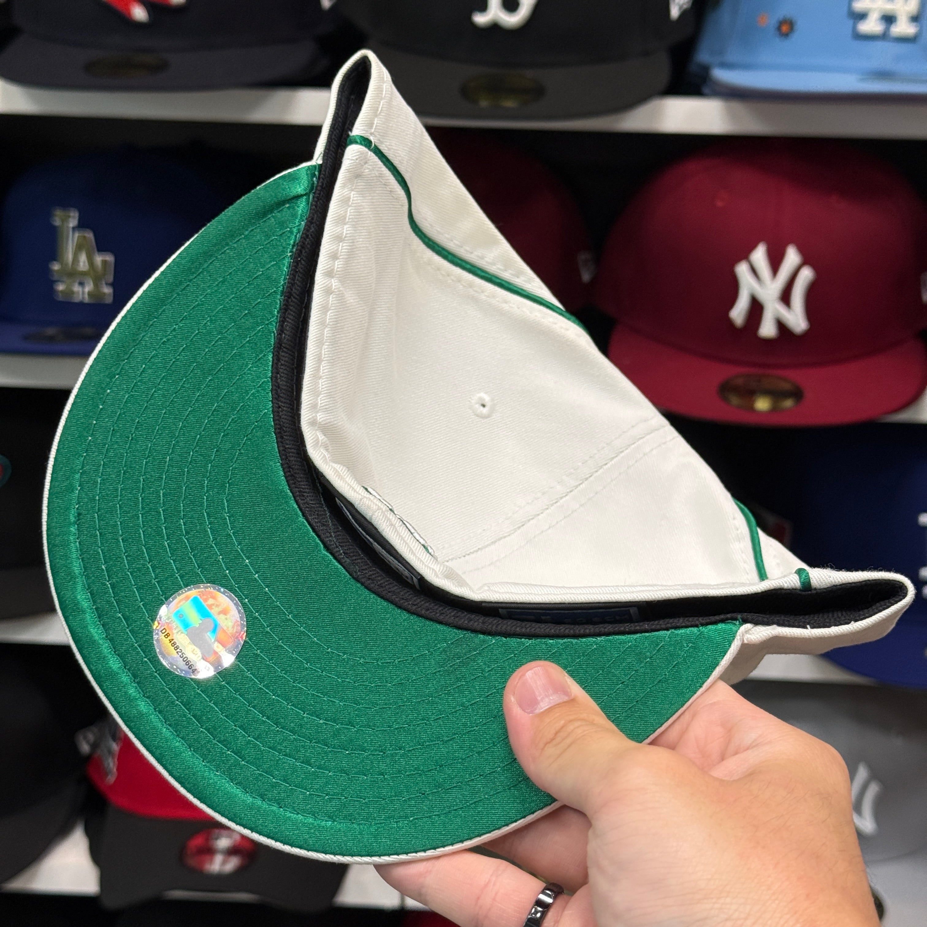 New Era Los Angeles Dodgers 'Green Oversized Logo' White 59FIFTY Fitted Hat - Product Image
