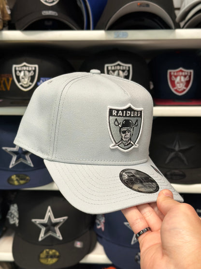 Las Vegas Raiders NFL A-Frame Snapback | New Era 9FORTY Adjustable Snap | Silver