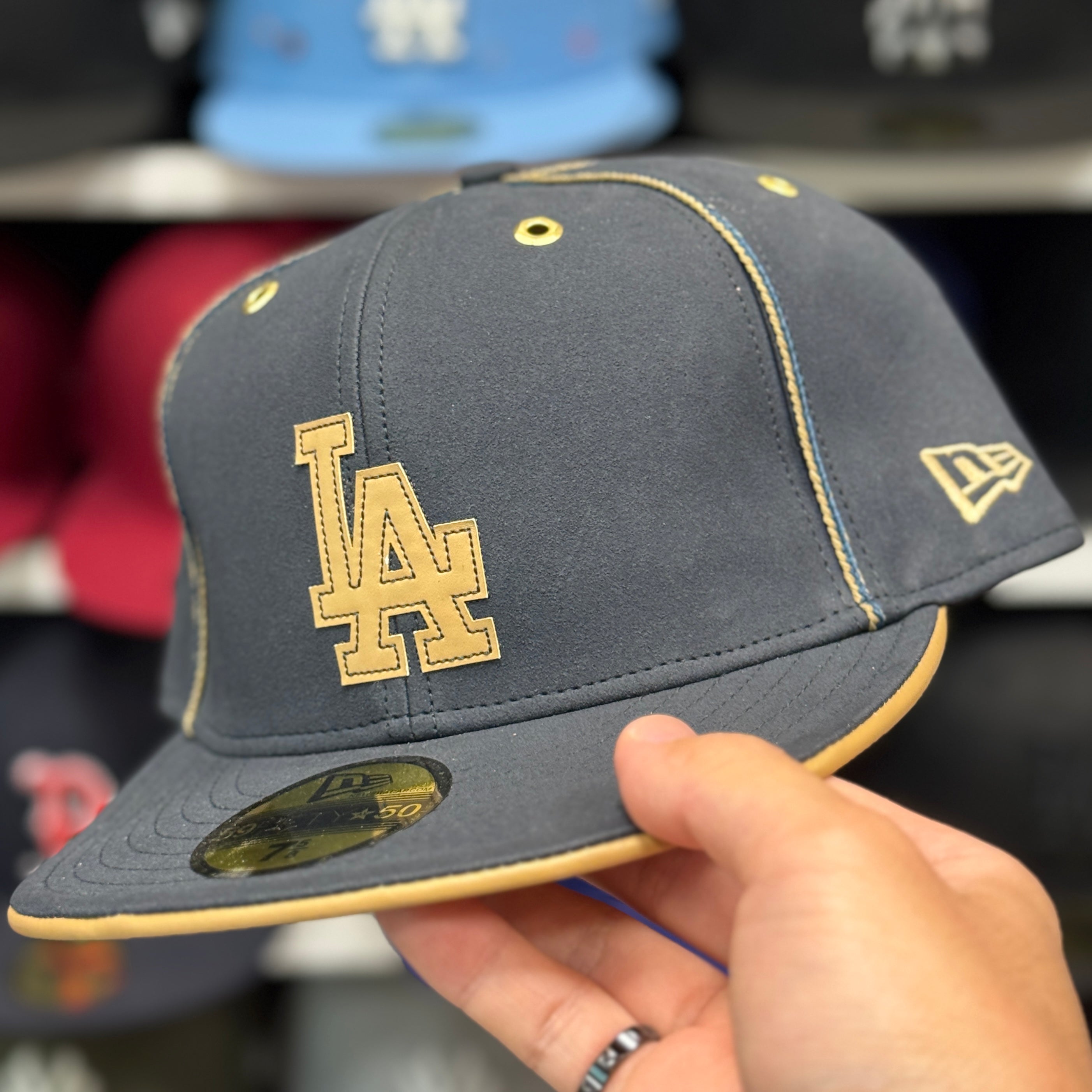 New Era Los Angeles Dodgers 'Vintage Suede' Black 59FIFTY Fitted Hat - Product Image