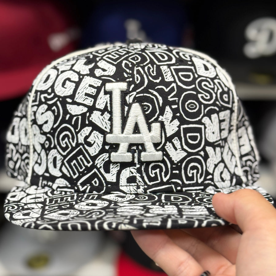 New Era Los Angeles Dodgers 'Block Wordmark' Black 59FIFTY Fitted Hat - Product Image