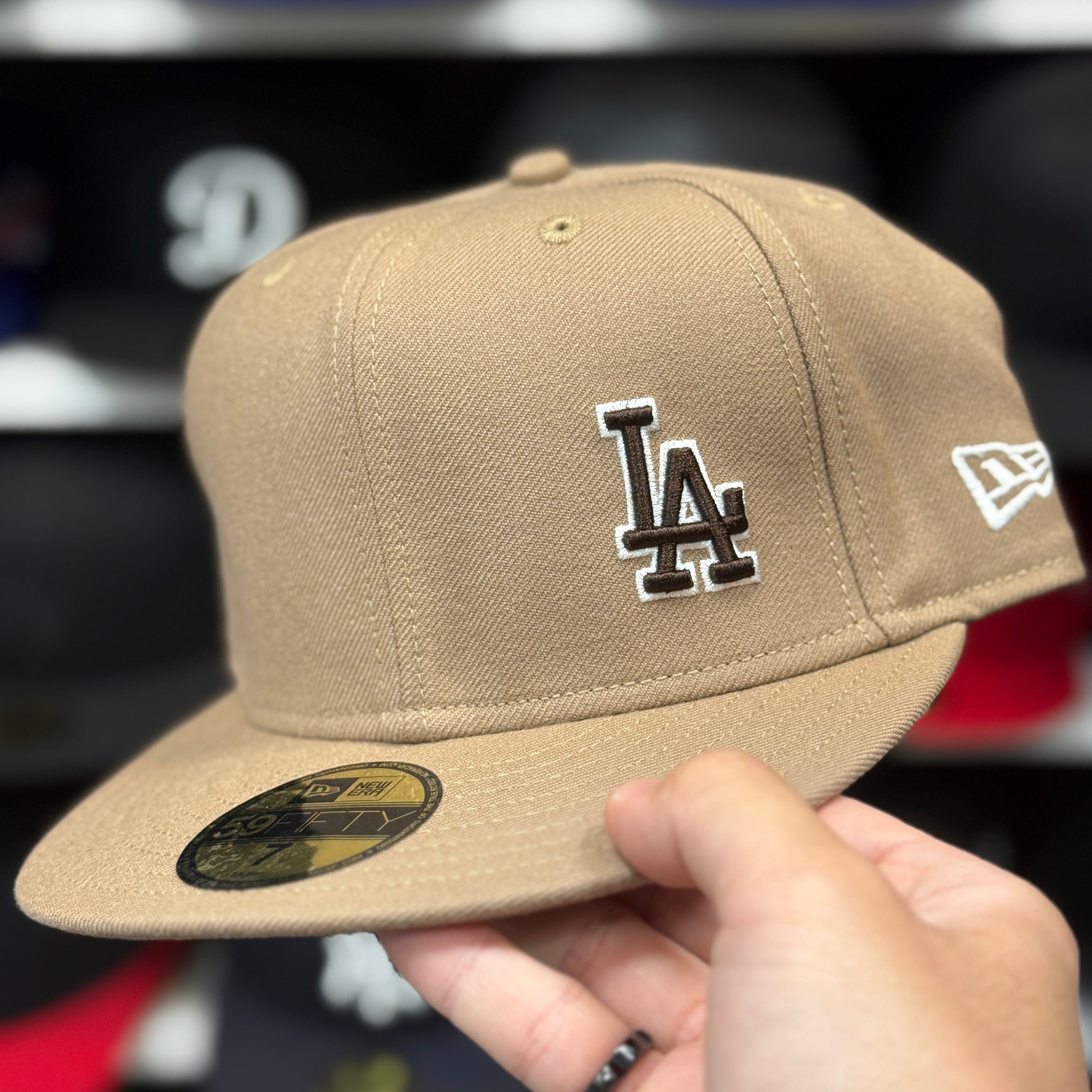 New Era Los Angeles Dodgers 'Mini Logo' Tan 59FIFTY Fitted Hat - Product Image
