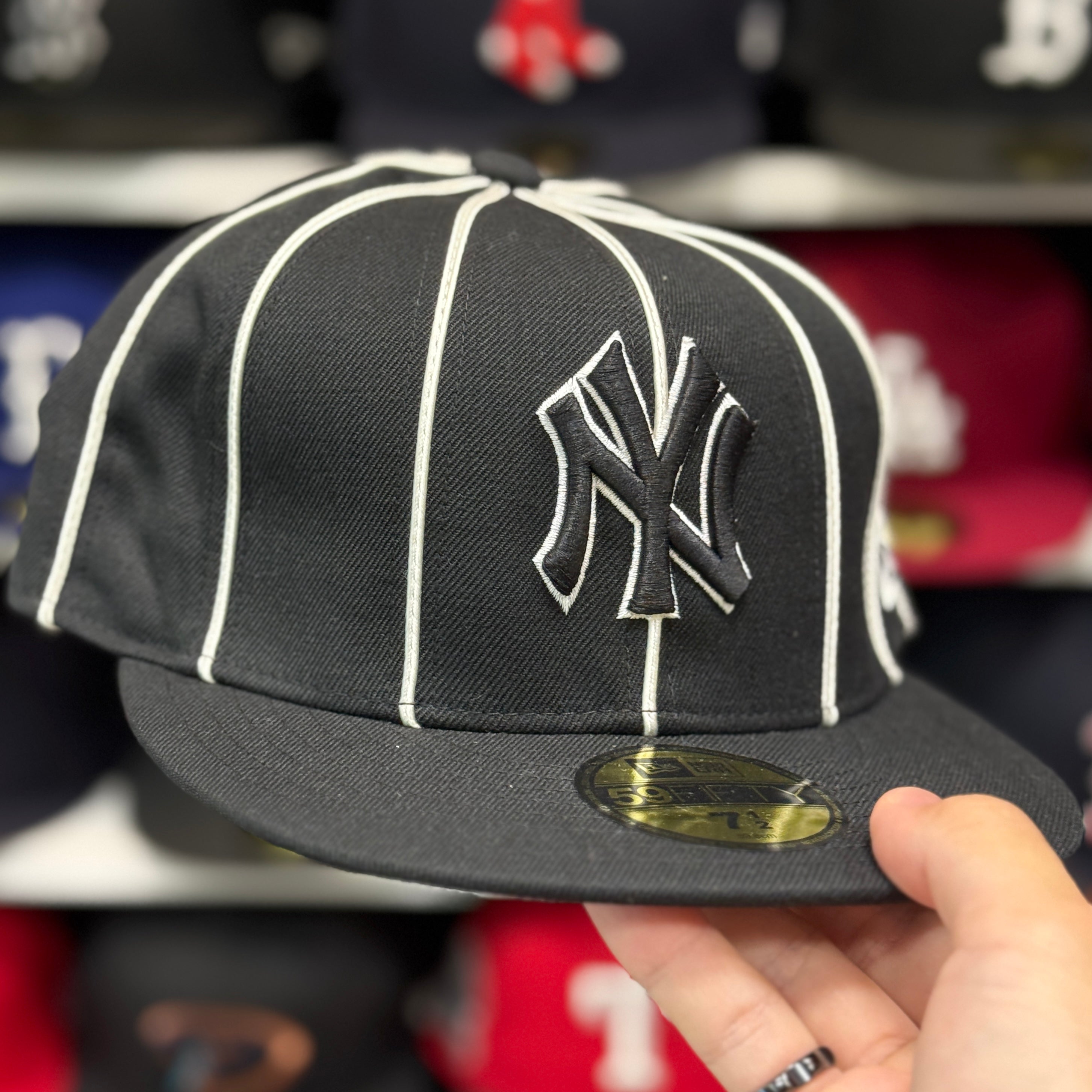 New Era New York Yankees 'Pinstripe' Black 59FIFTY Fitted Hat - Product Image