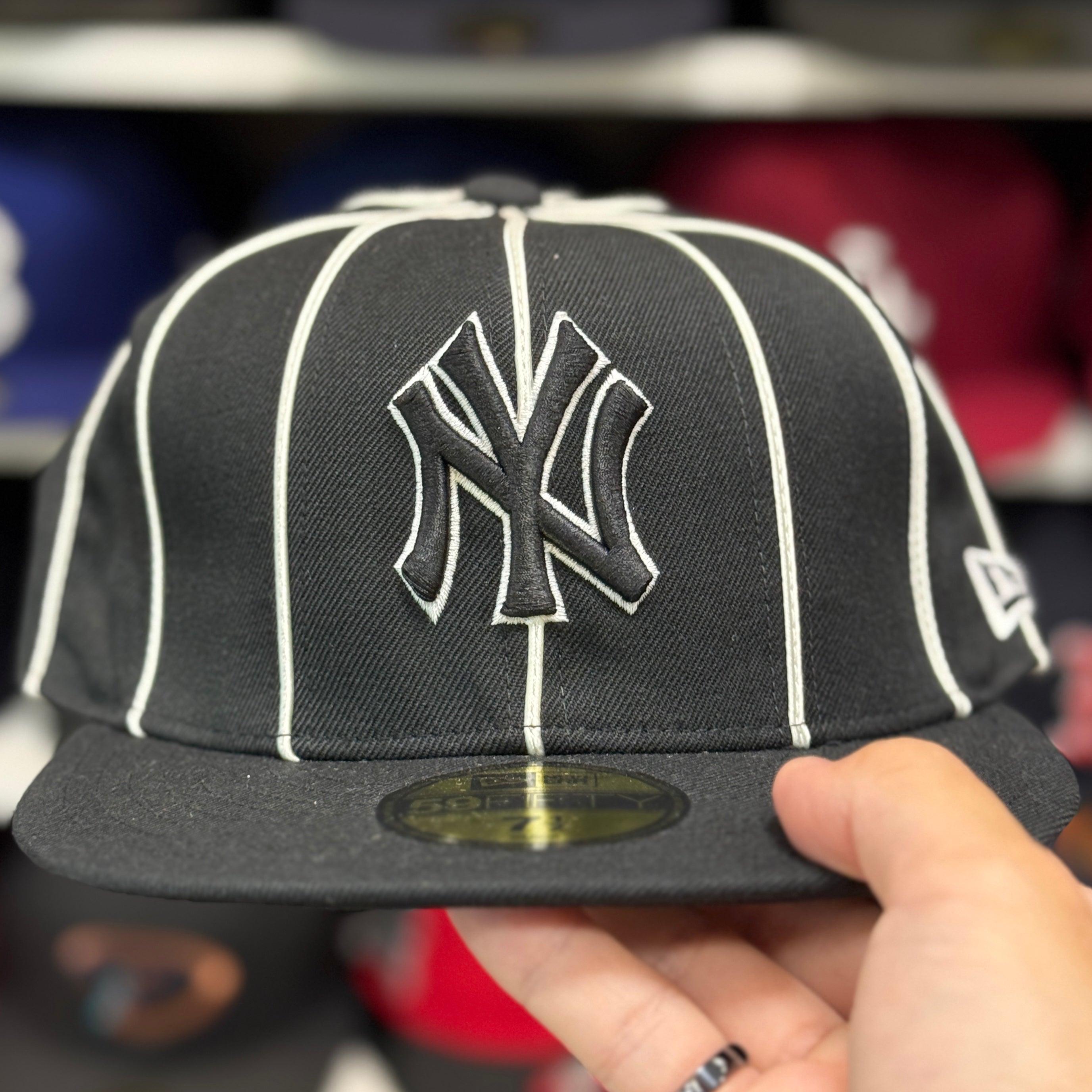 New Era New York Yankees 'Pinstripe' Black 59FIFTY Fitted Hat - Product Image