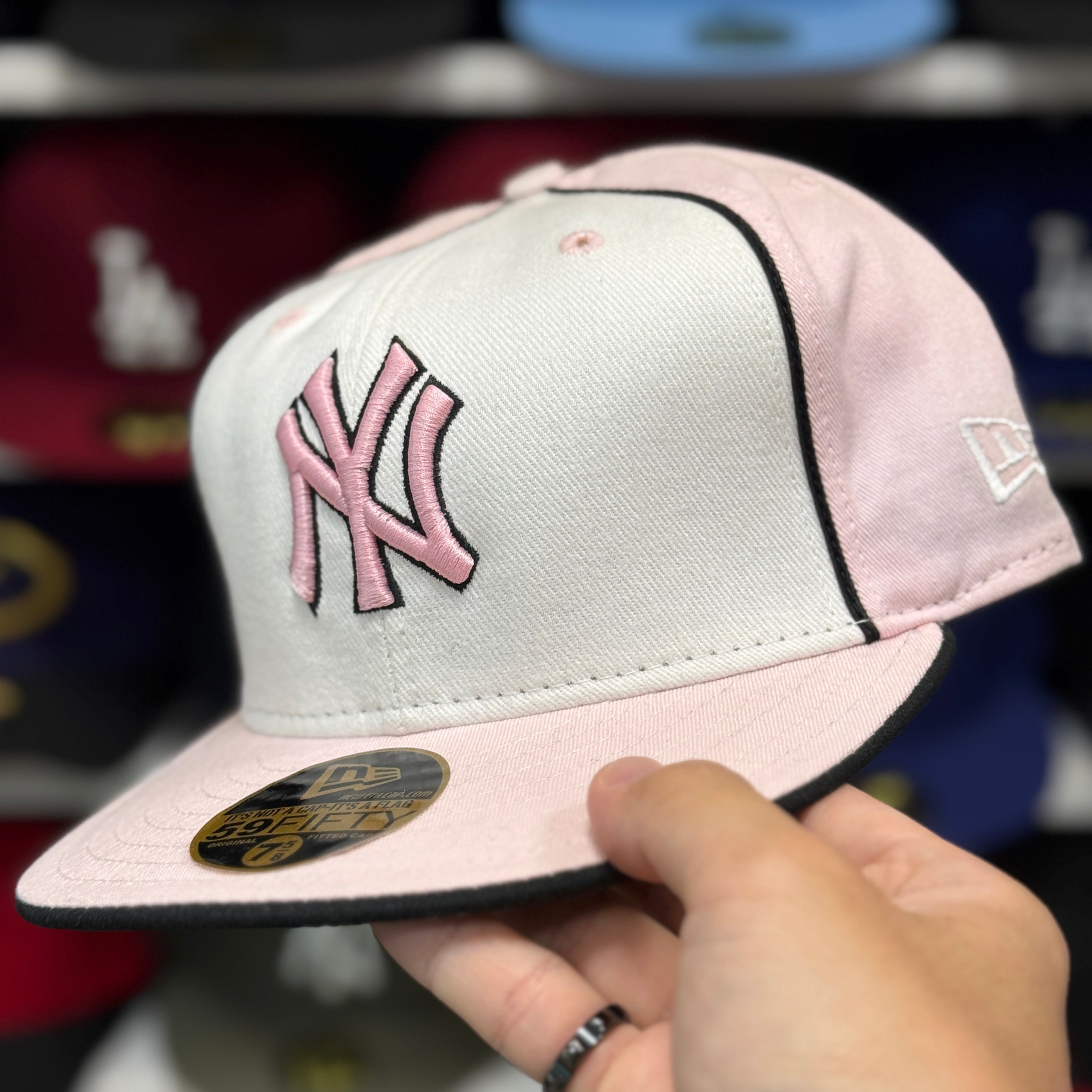 New Era New York Yankees 'Pastel Pipe' White/Pink 59FIFTY Fitted Hat - Product Image
