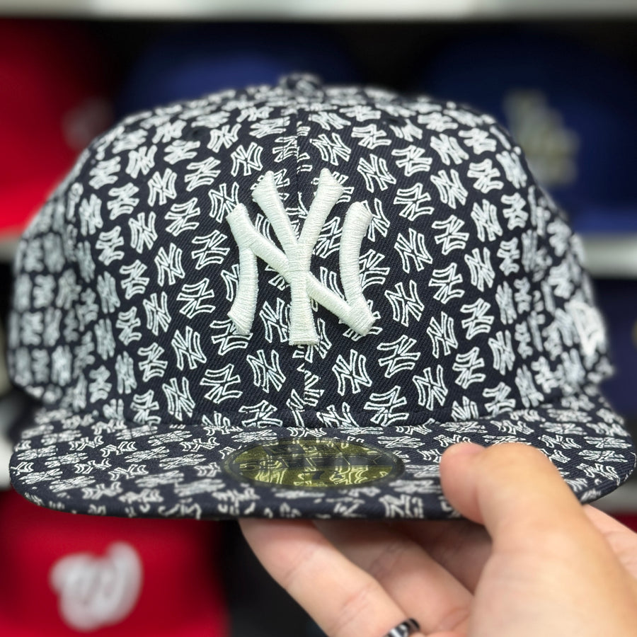 New Era New York Yankees 'Wallpaper Pack' Navy 59FIFTY Fitted Hat - Product Image