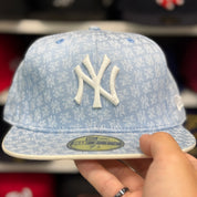 New Era New York Yankees 'Wallpaper Pack' Baby Blue 59FIFTY Fitted Hat - Product Image