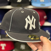 New Era New York Yankees 'Vintage Suede' Black 59FIFTY Fitted Hat - Product Image