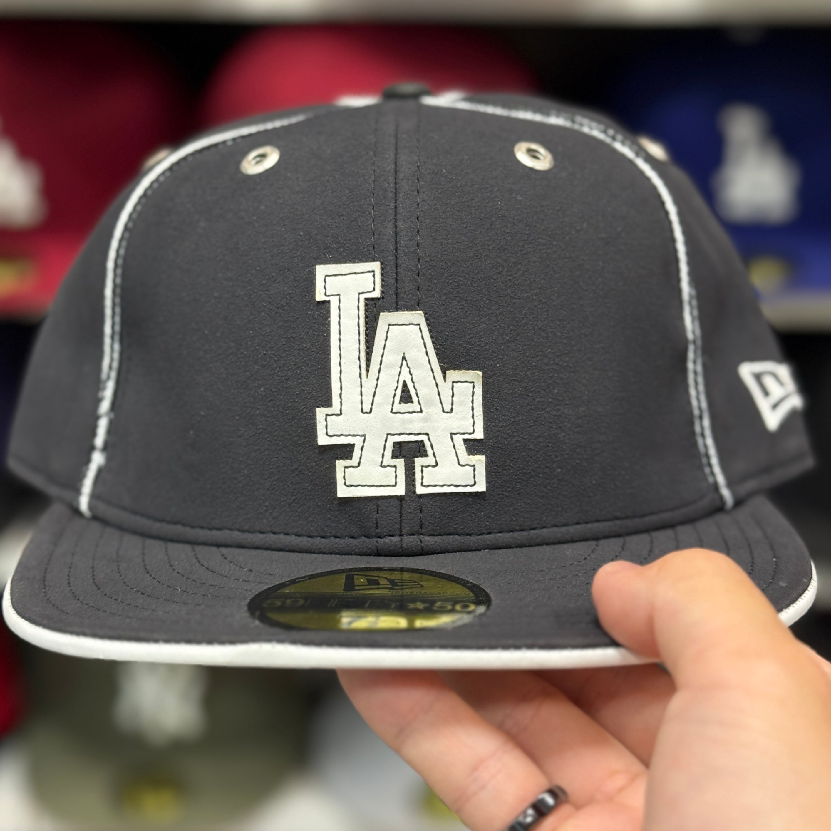 New Era Los Angeles Dodgers 'Vintage Suede' Black 59FIFTY Fitted Hat - Product Image