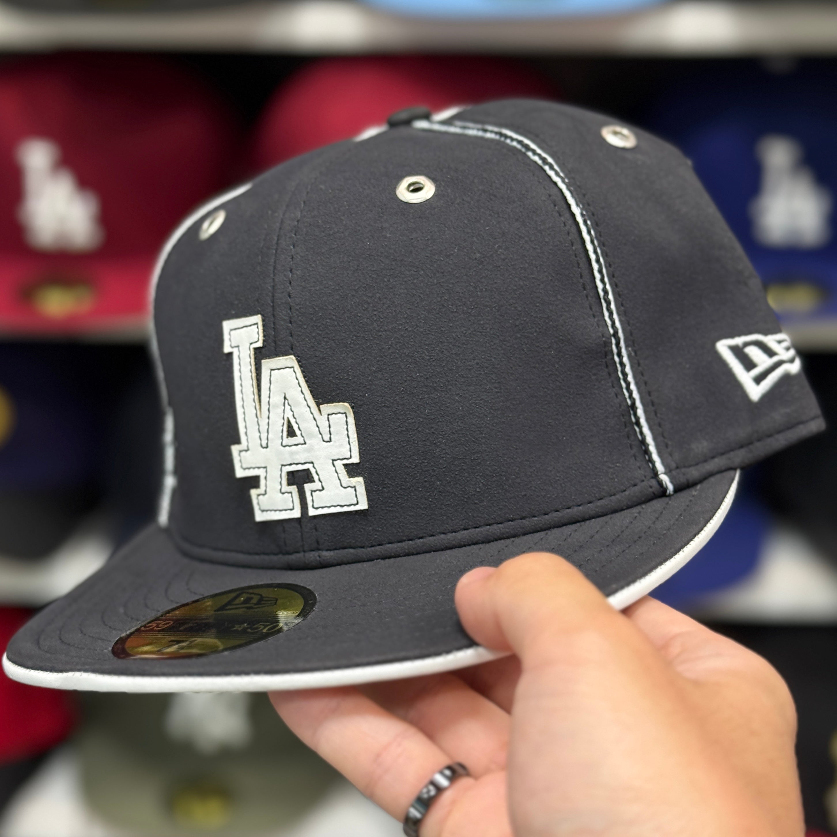 New Era Los Angeles Dodgers 'Vintage Suede' Black 59FIFTY Fitted Hat - Product Image