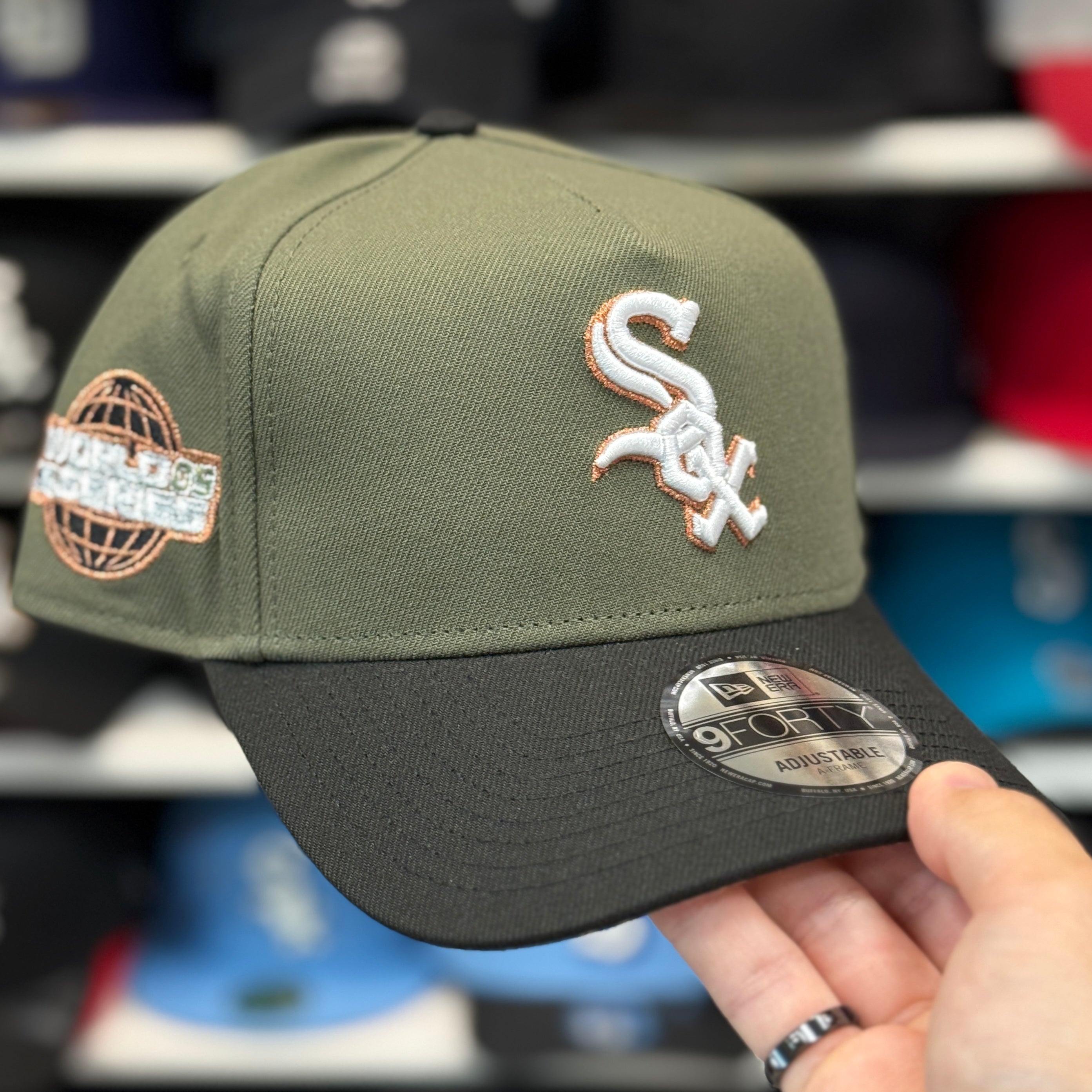 New Era Chicago White Sox '2005 World Series' A-Frame Olive/Black 9FORTY Snapback - Product Image