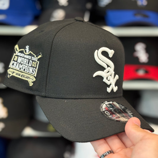 New Era Chicago White Sox '2005 World Champions' A-Frame 9FORTY Snapback Black/Red Under Brim