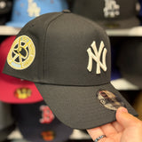 New Era New York Yankees 'World Series' A-Frame Black Gold 9FORTY Snapback | Green Under Brim