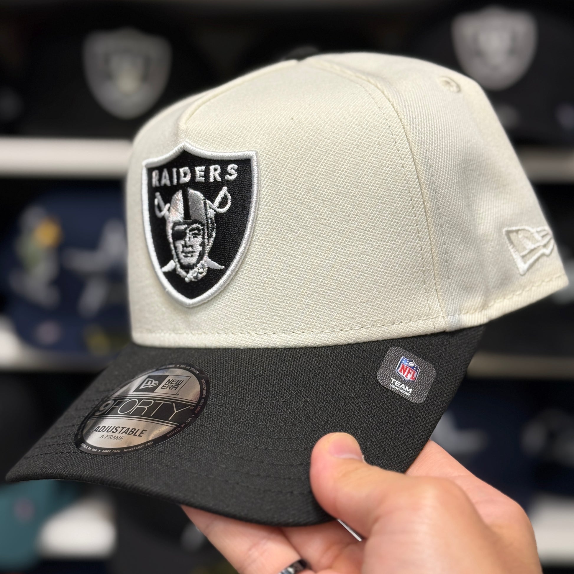 New Era Las Vegas Raiders 'Lowriders' A-Frame Creme/Black 9FORTY Snapback - Product Image