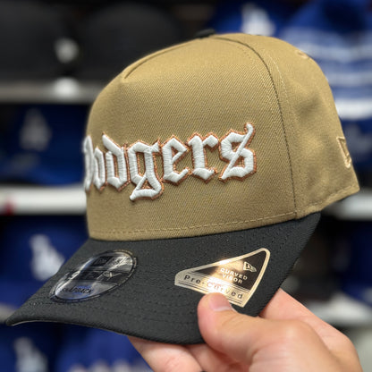 New Era Los Angeles Dodgers '40th Anniversary' A-Frame Tan/Black 9FIFTY Snapback | Glow in the Dark - Product Image