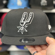New Era San Antonio Spurs Black 9FIFTY Snapback - Product Image