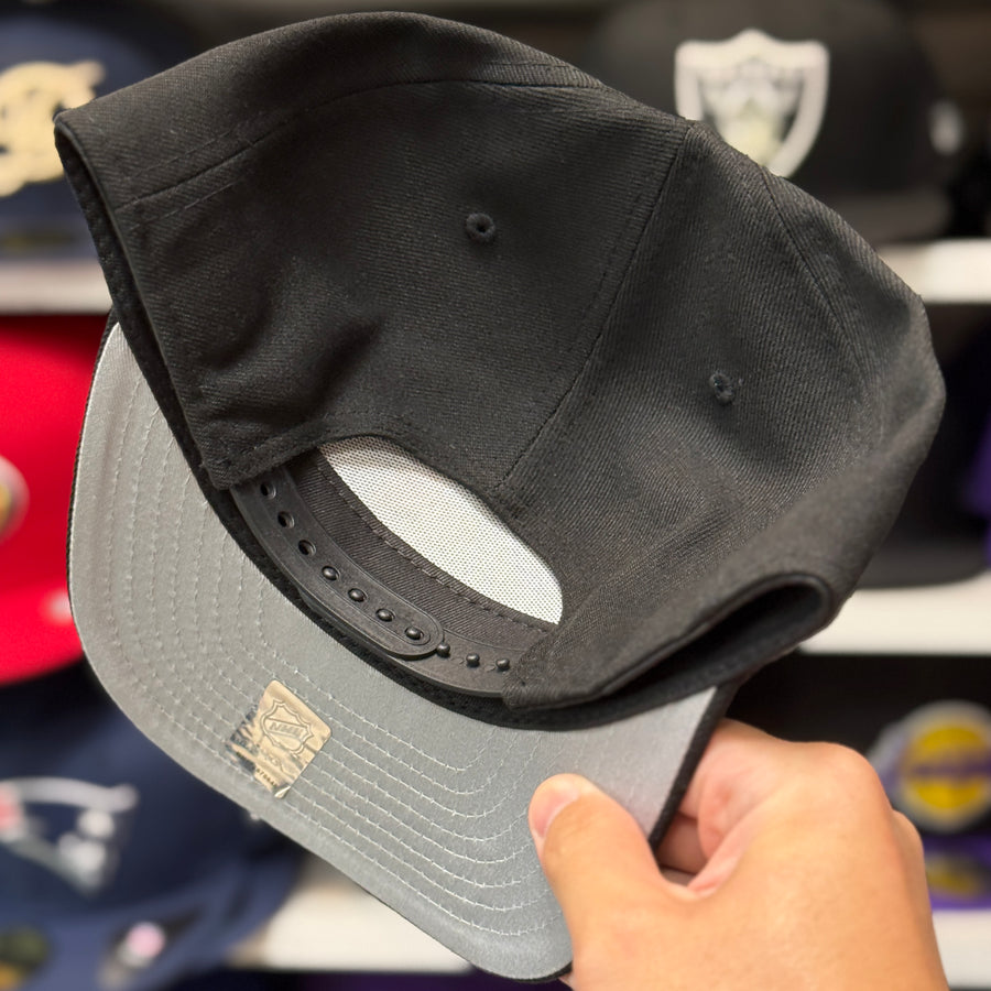 New Era Chicago Blackhawks Black 9FIFTY Snapback - Product Image
