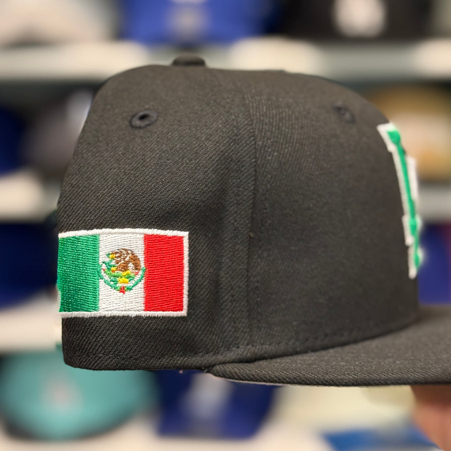 Youth New Era Los Angeles Dodgers 'Mexico' Black 9FIFTY Snapback - Product Image