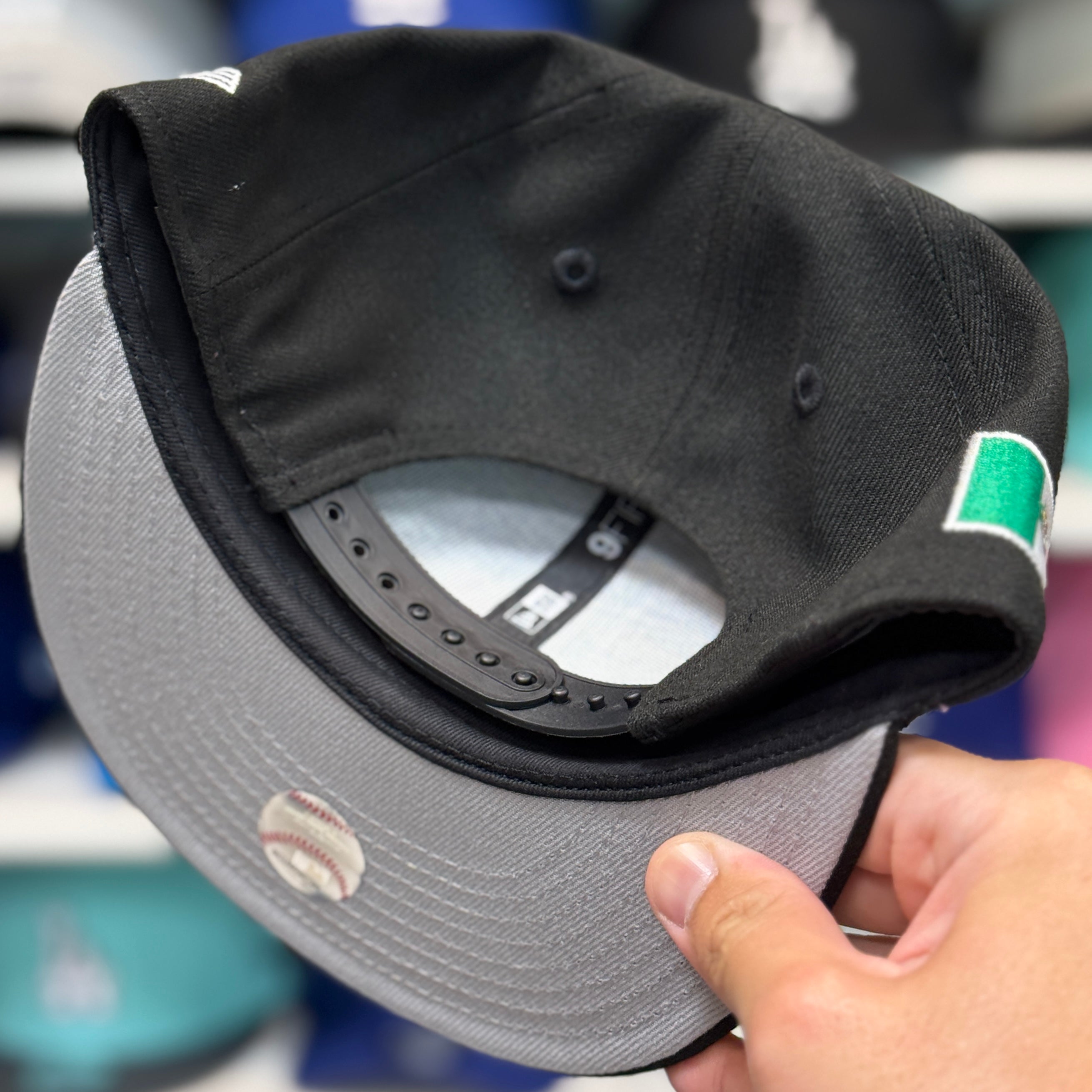Youth New Era Los Angeles Dodgers 'Mexico' Black 9FIFTY Snapback - Product Image