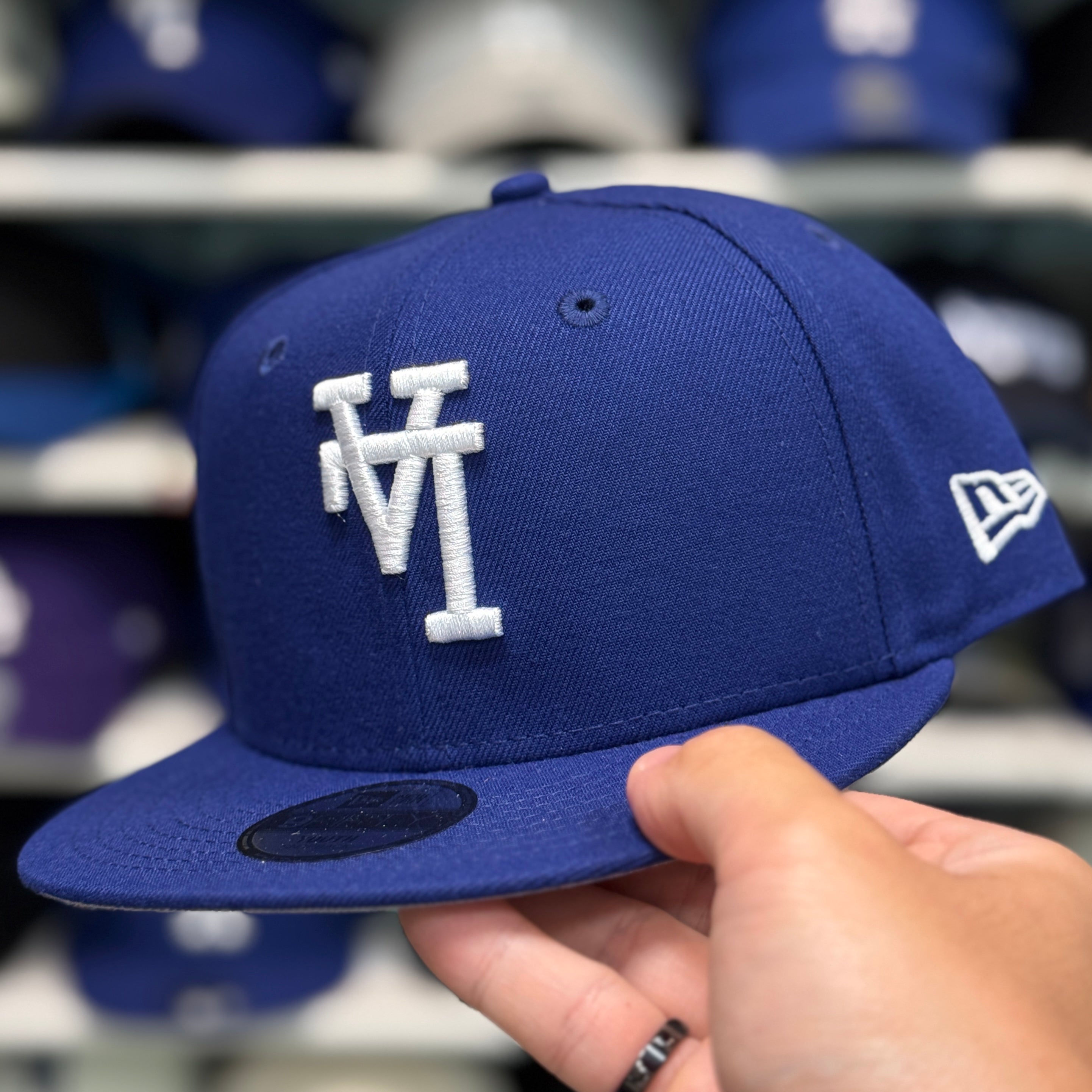 Youth New Era Los Angeles Dodgers 'Upside Down Logo' Blue 9FIFTY Snapback - Product Image
