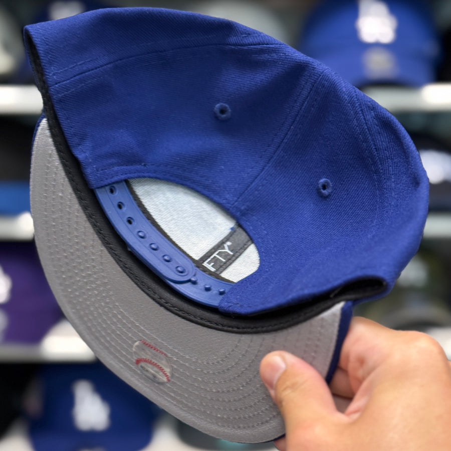 Youth New Era Los Angeles Dodgers 'Upside Down Logo' Blue 9FIFTY Snapback - Product Image