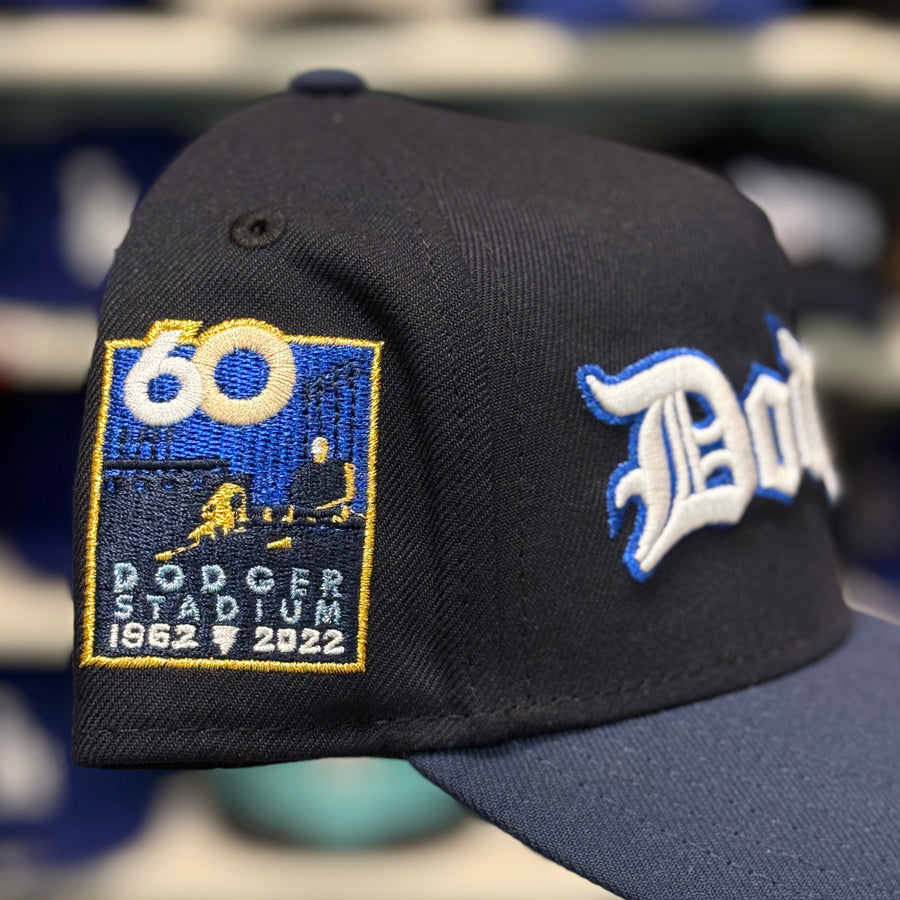 New Era Los Angeles Dodgers Old English '60th Anniversary' A-Frame Black/Navy 9FORTY Snapback - Product Image
