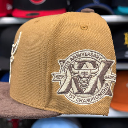 Chicago Bulls '20th Anniversary' 2T Tan Mitchell & Ness Buckle | Suede Brim