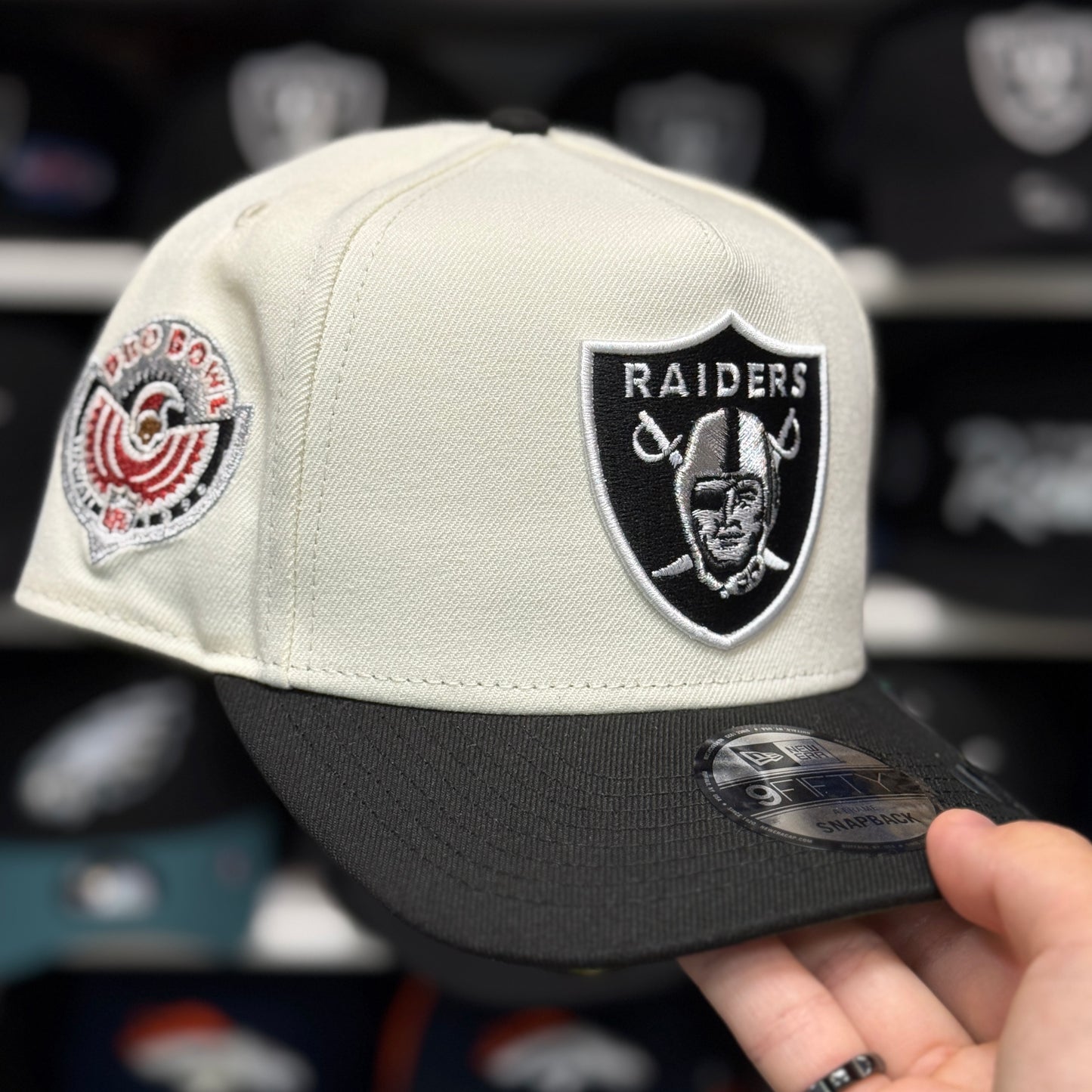 New Era Las Vegas Raiders 'Hawaiian Pro Bowl' A-Frame Creme/Black 9FIFTY Snapback