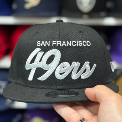 New Era San Francisco 49ers 'Large Script Logo' Black 9FIFTY Snapback - Product Image