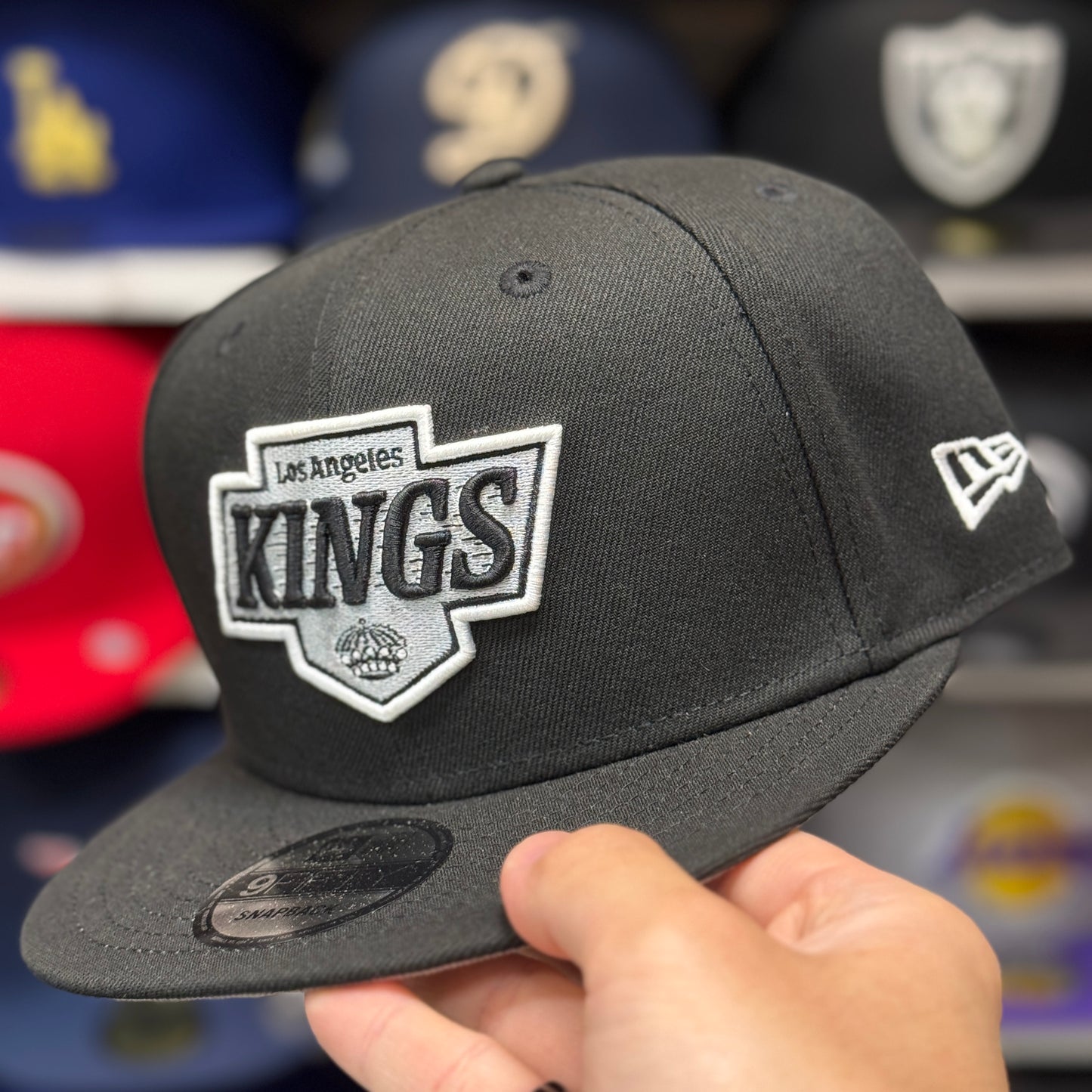 New Era Los Angeles Kings Black 9FIFTY Snapback - Product Image