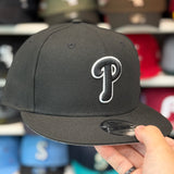 New Era Philadelphia Phillies Outline Black 9FIFTY Snapback