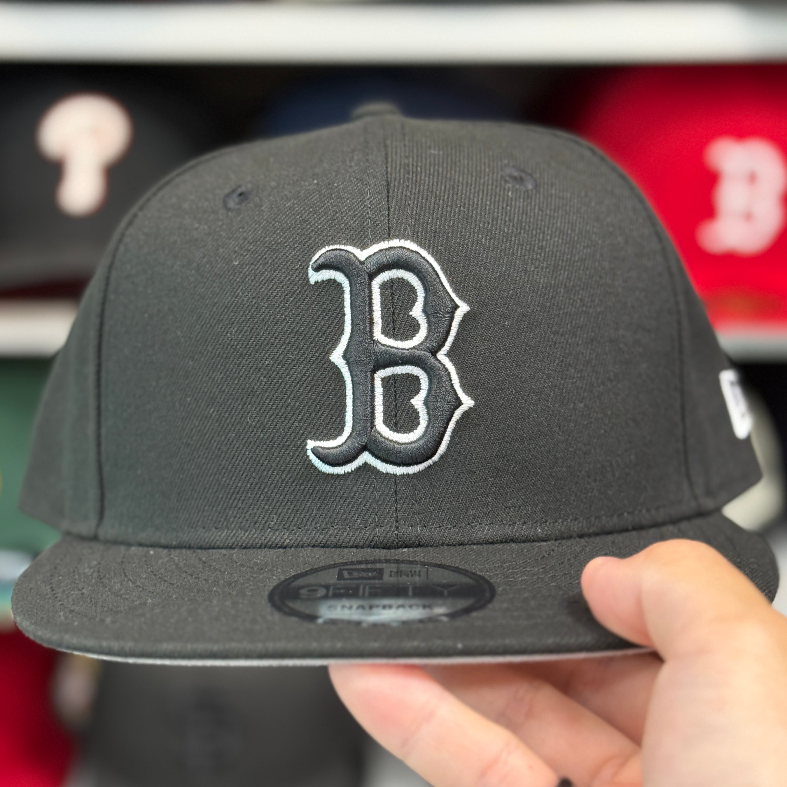 New Era Boston Red Sox Outline Black 9FIFTY Snapback - Product Image