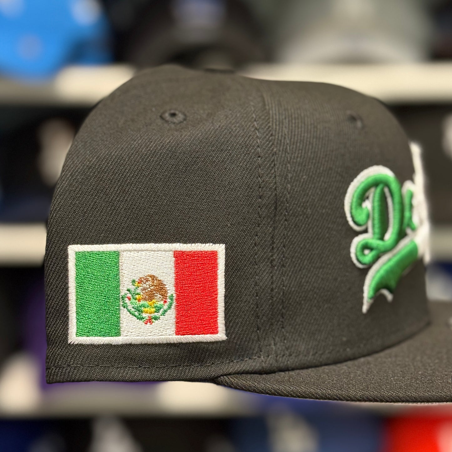 New Era Los Angeles Dodgers 'Mexico Script' 9FIFTY Snapback Black
