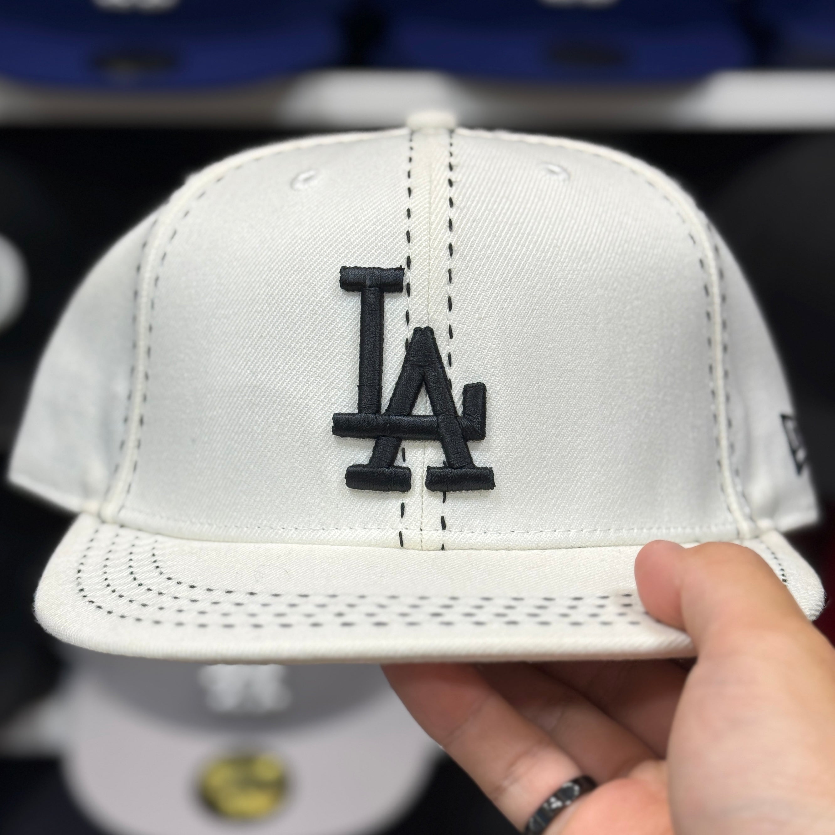 New Era Los Angeles Dodgers Stitch White 59FIFTY Fitted Hat - Product Image