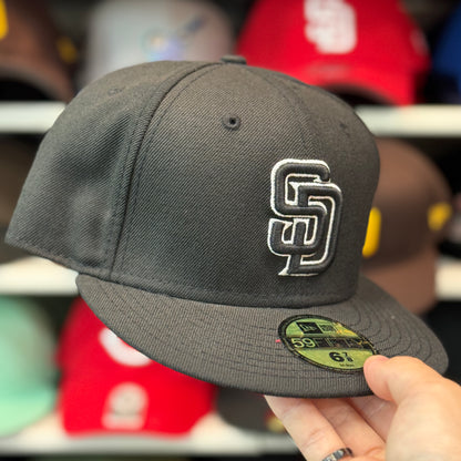 New Era San Diego Padres 'Outline Logo' Black 59FIFTY Fitted Hat - Product Image