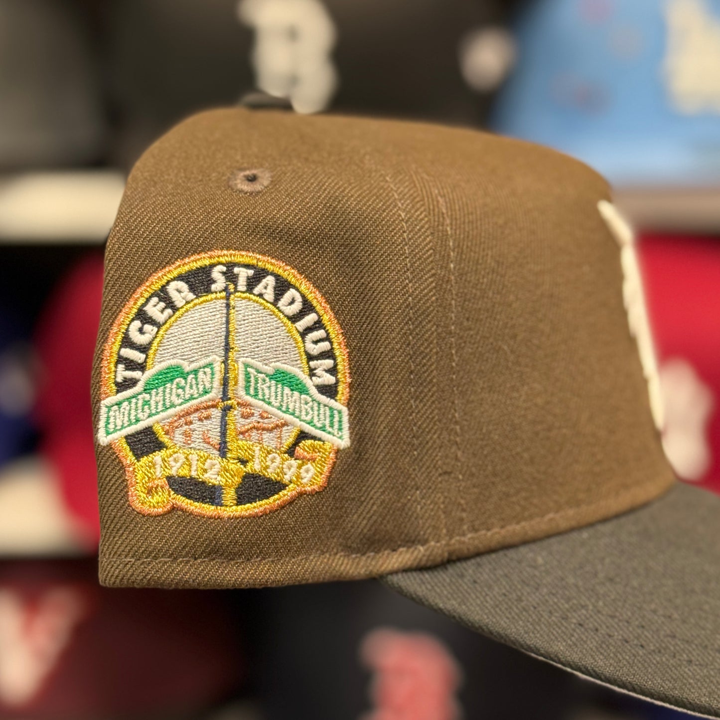 New Era Detroit Tigers 'Tiger Stadium' A-Frame Brown/Black 9FORTY Snapback