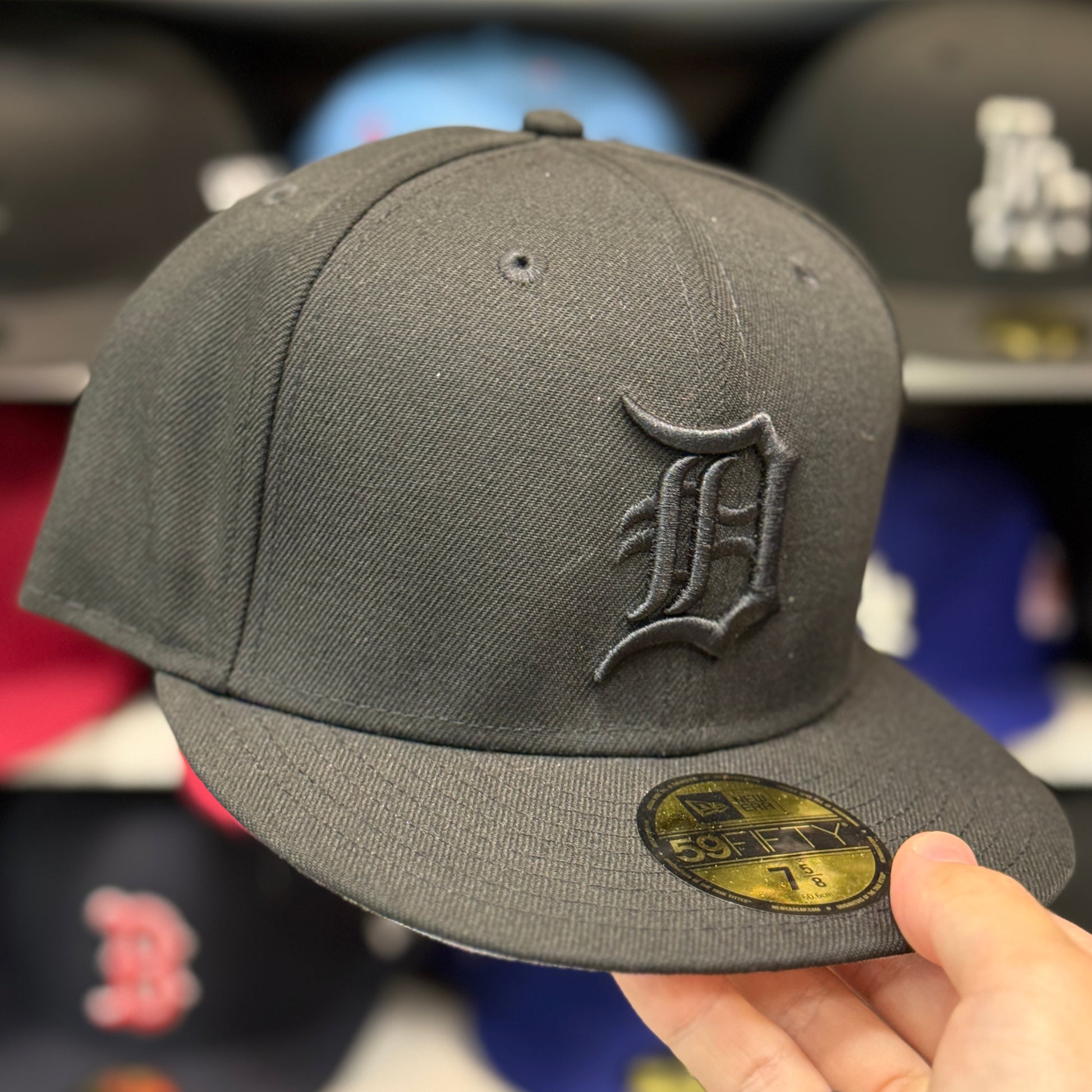 New Era Detroit Tigers Black/Black 59FIFTY Fitted Hat - Product Image