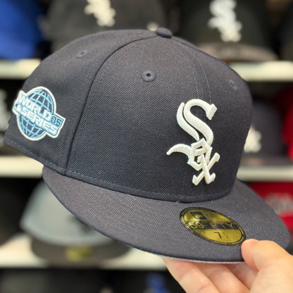New Era Chicago White Sox '05 World Series' Navy 59FIFTY Fitted Hat | Blue Paisley Under Brim - Product Image
