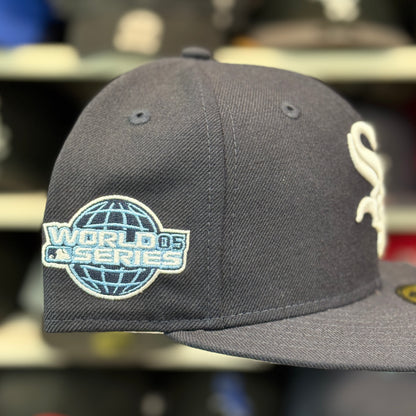 New Era Chicago White Sox '05 World Series' Navy 59FIFTY Fitted Hat | Blue Paisley Under Brim - Product Image